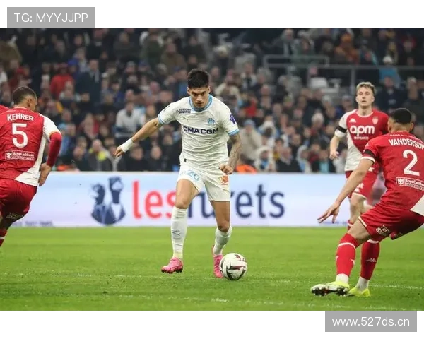 科雷亚近期状态回暖，阿根廷前锋表现稳健