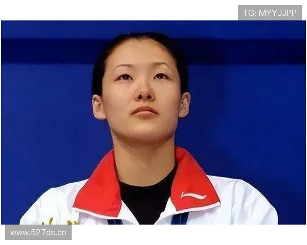 伏明霞跳水拿金牌那会儿，家里还在为她省饭钱买训练服