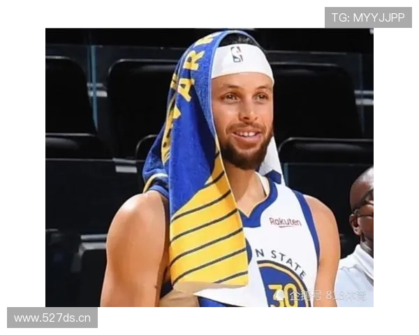 库里今天又晒了他的早餐，这价钱够我俩月菜钱了吧！